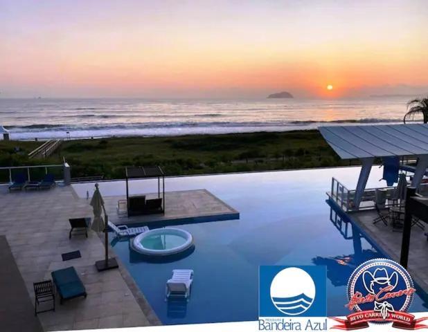 Ape Estilo Resort C/ Pe Na Areia E Vista Mar, Proximo Ao Beto Carrero Picarras Exterior photo